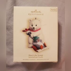 Hallmark Keepsake "Here's the Scoop" Ornament